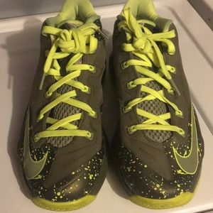 Nike Shoes - Labron James 11 low dunk man Nike Shoes - Labron James 11 low dunk man
